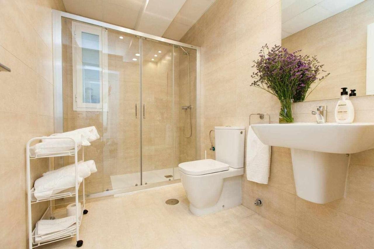 Isg Apartments Downtown Family Haven Free Parking Spot Sevilla Dış mekan fotoğraf